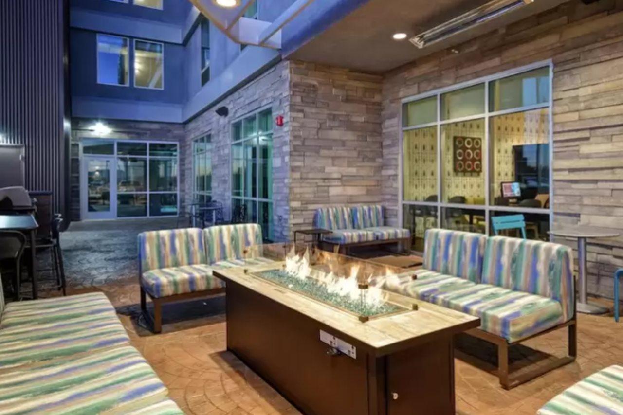 Home2 Suites By Hilton Victorville Buitenkant foto