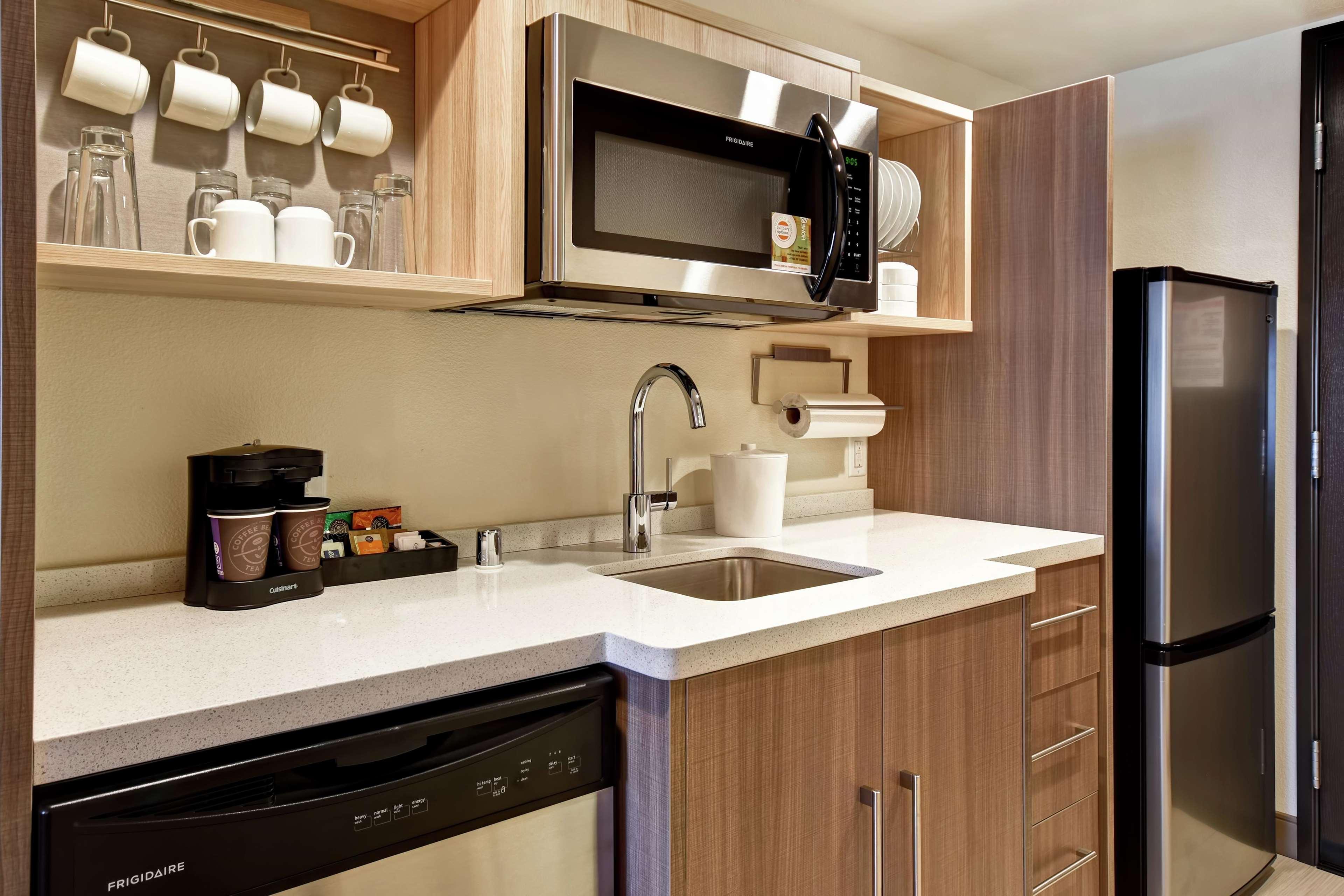 Home2 Suites By Hilton Victorville Buitenkant foto