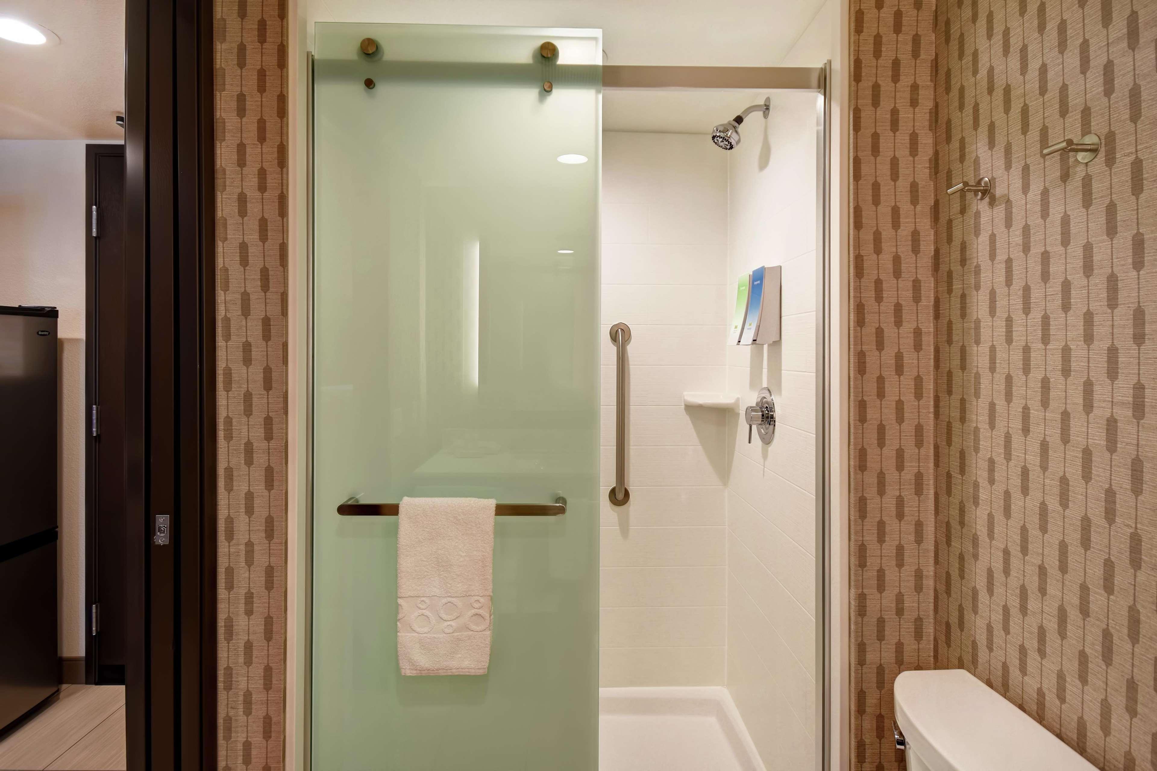 Home2 Suites By Hilton Victorville Buitenkant foto