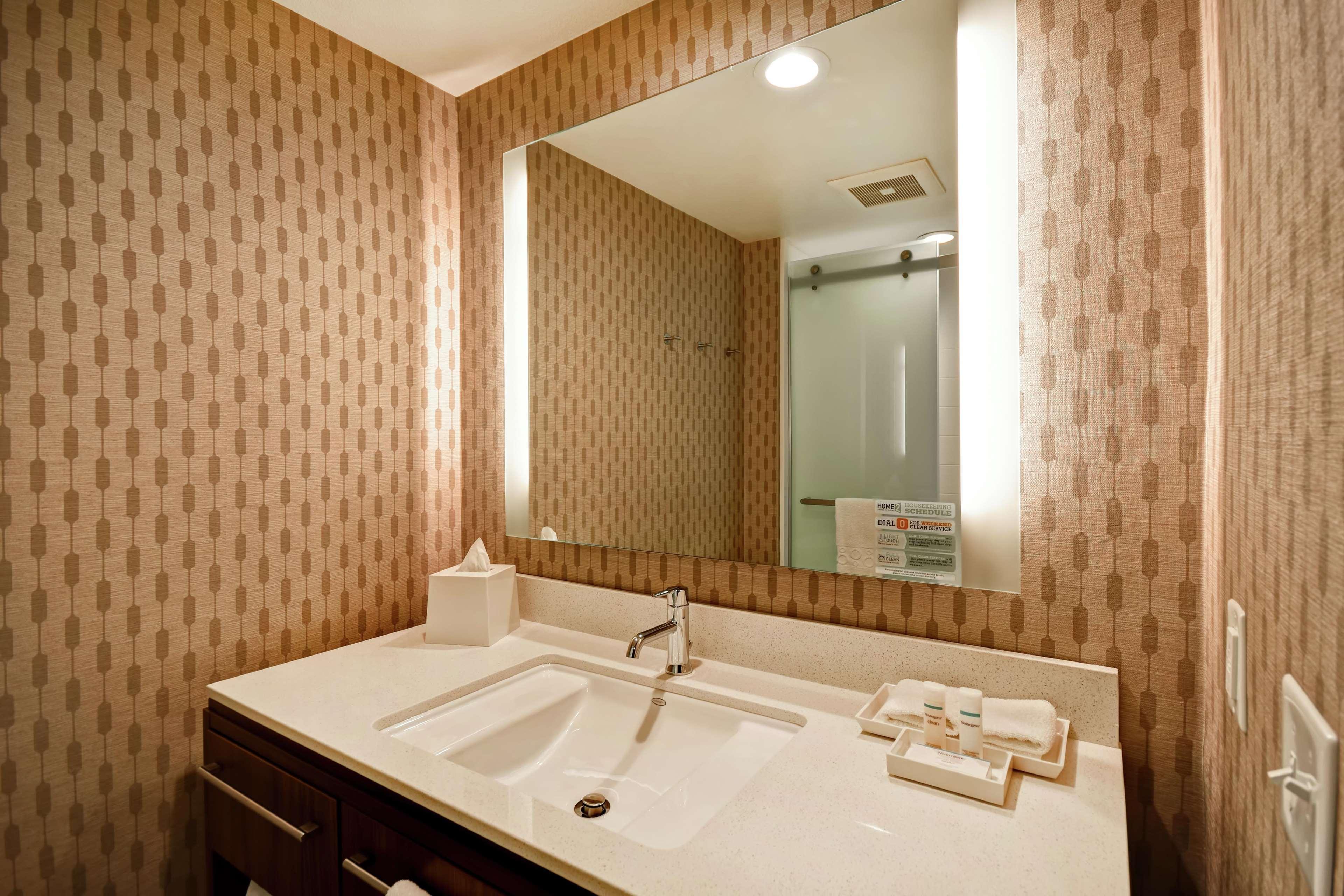 Home2 Suites By Hilton Victorville Buitenkant foto